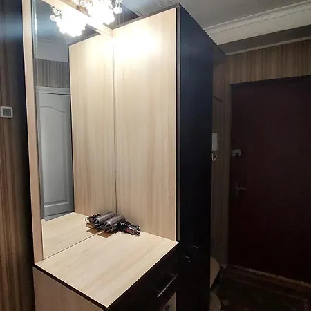 Apartment 2 Bedroom Metro Vasilkovskaya *