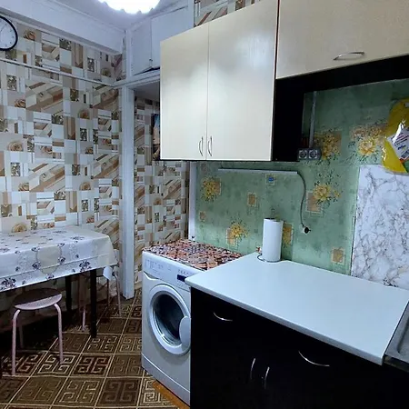 2 Bedroom Metro Vasilkovskaya